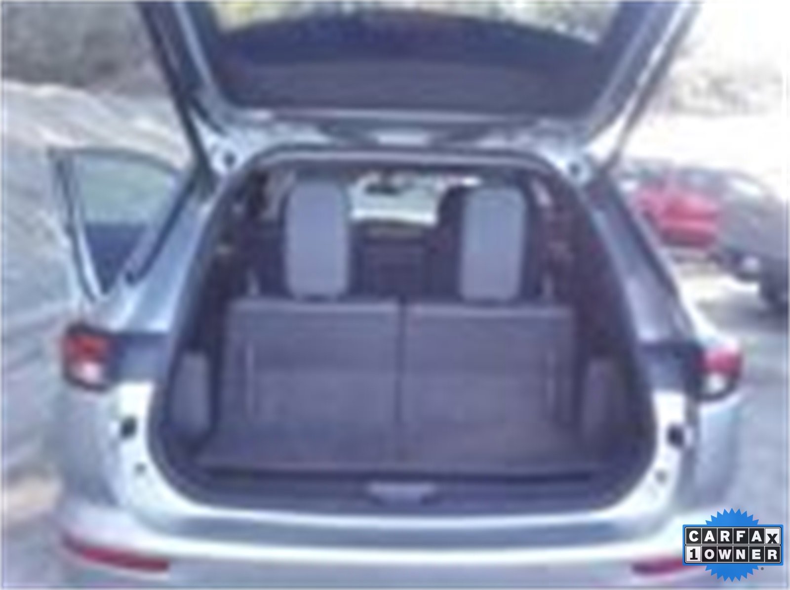 Used 2024 Mitsubishi Outlander SE image 6