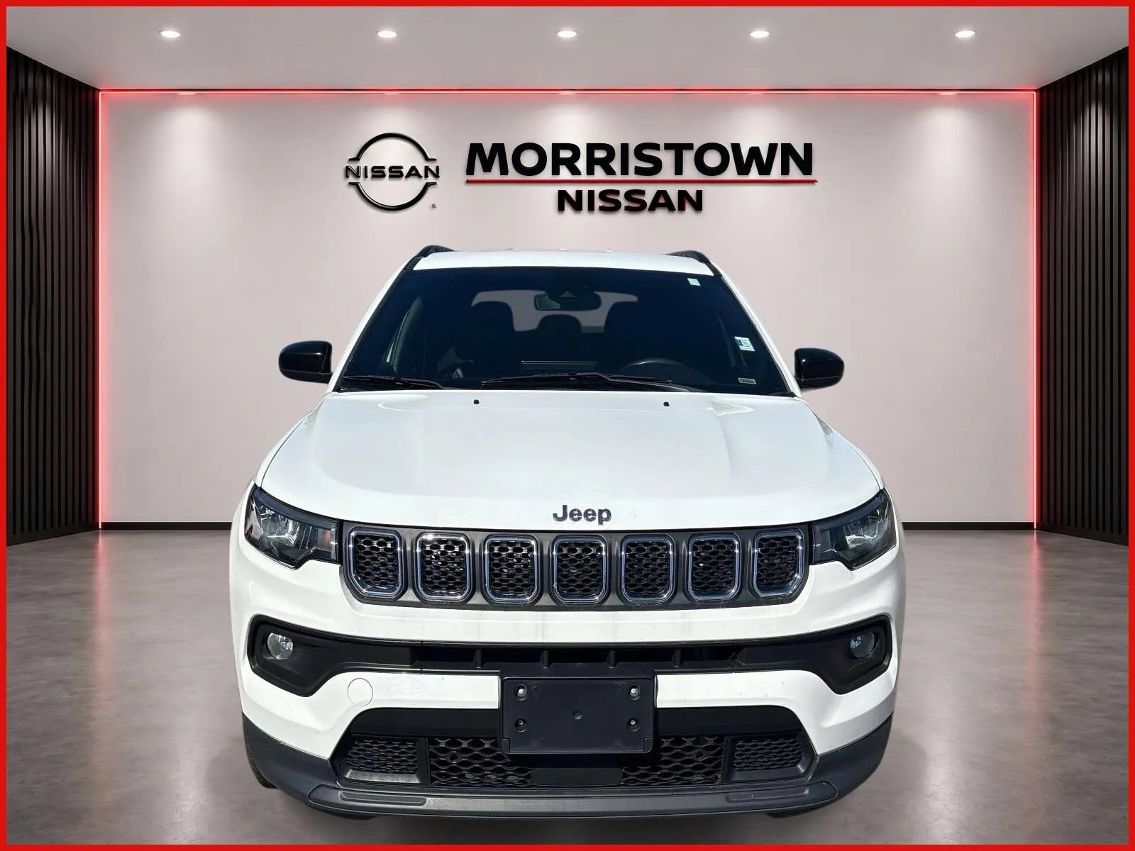 Used 2024 Jeep Compass Latitude AWD/4WD image 8