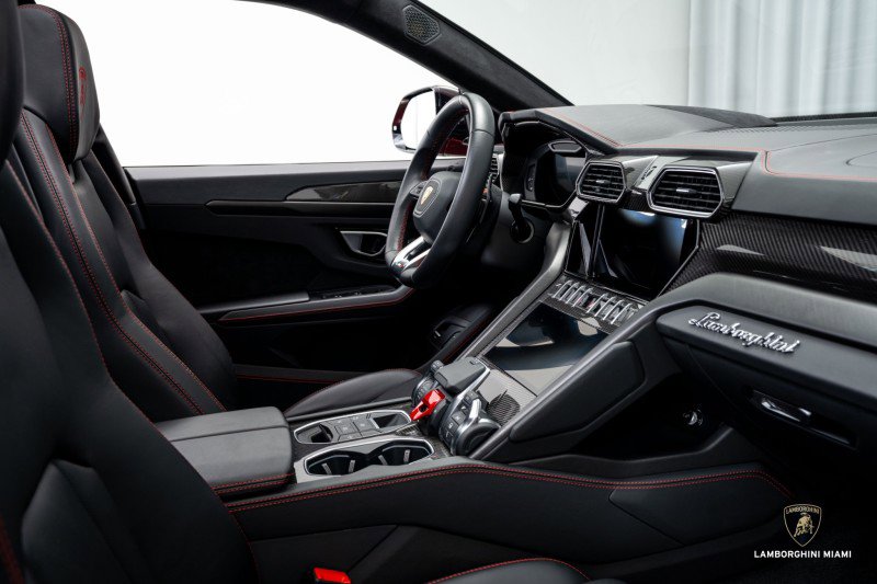 Used 2023 Lamborghini Urus S image 43