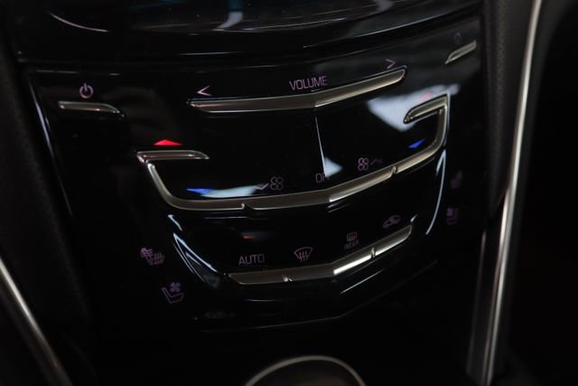 Used 2019 Cadillac XTS Luxury image 18