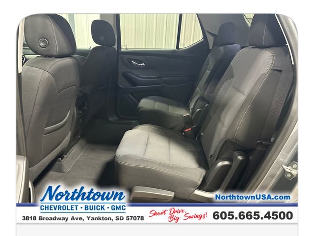 Used 2021 Chevrolet Traverse LT image 25