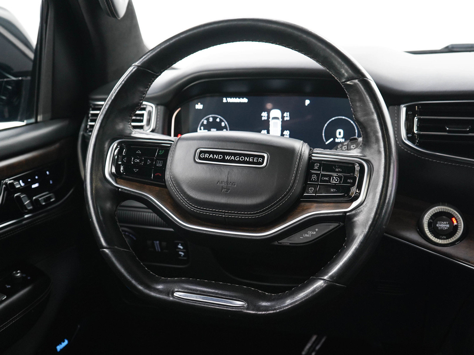 Used 2023 Jeep Grand Wagoneer Series II AWD/4WD image 19