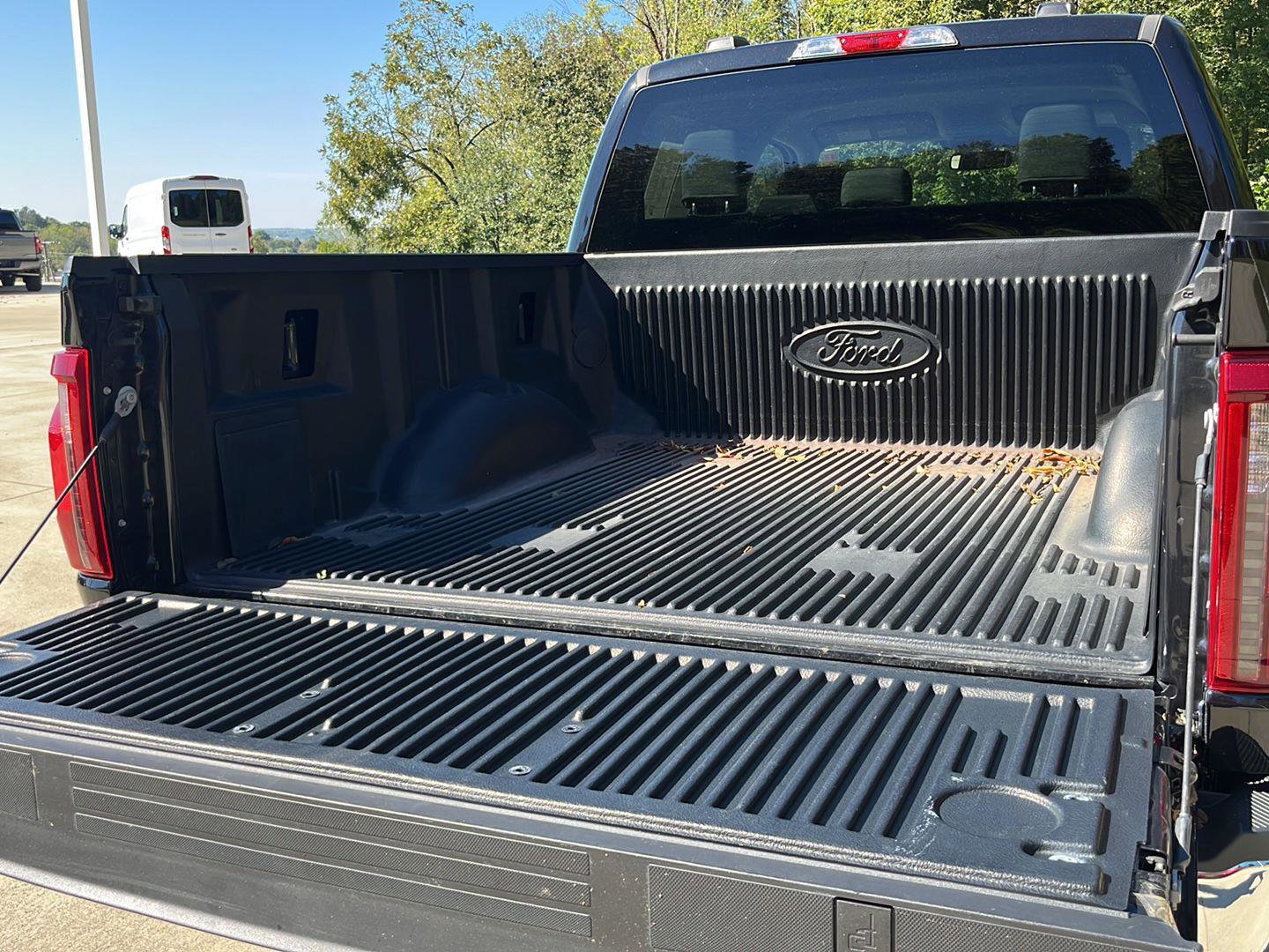 Used 2024 Ford F150 XLT image 28