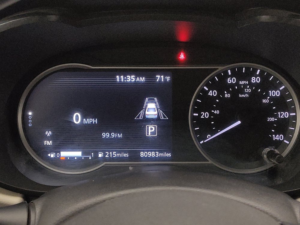 Used 2021 Nissan Versa SV FWD image 23