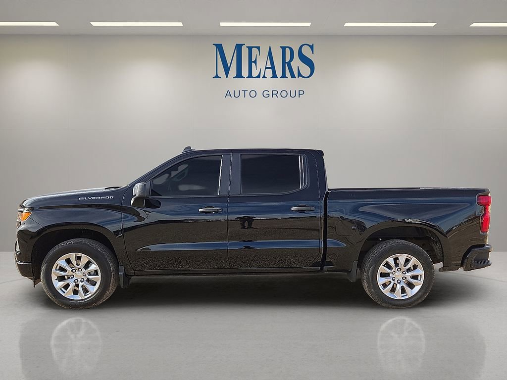 Used 2024 Chevrolet Silverado 1500 Custom image 2