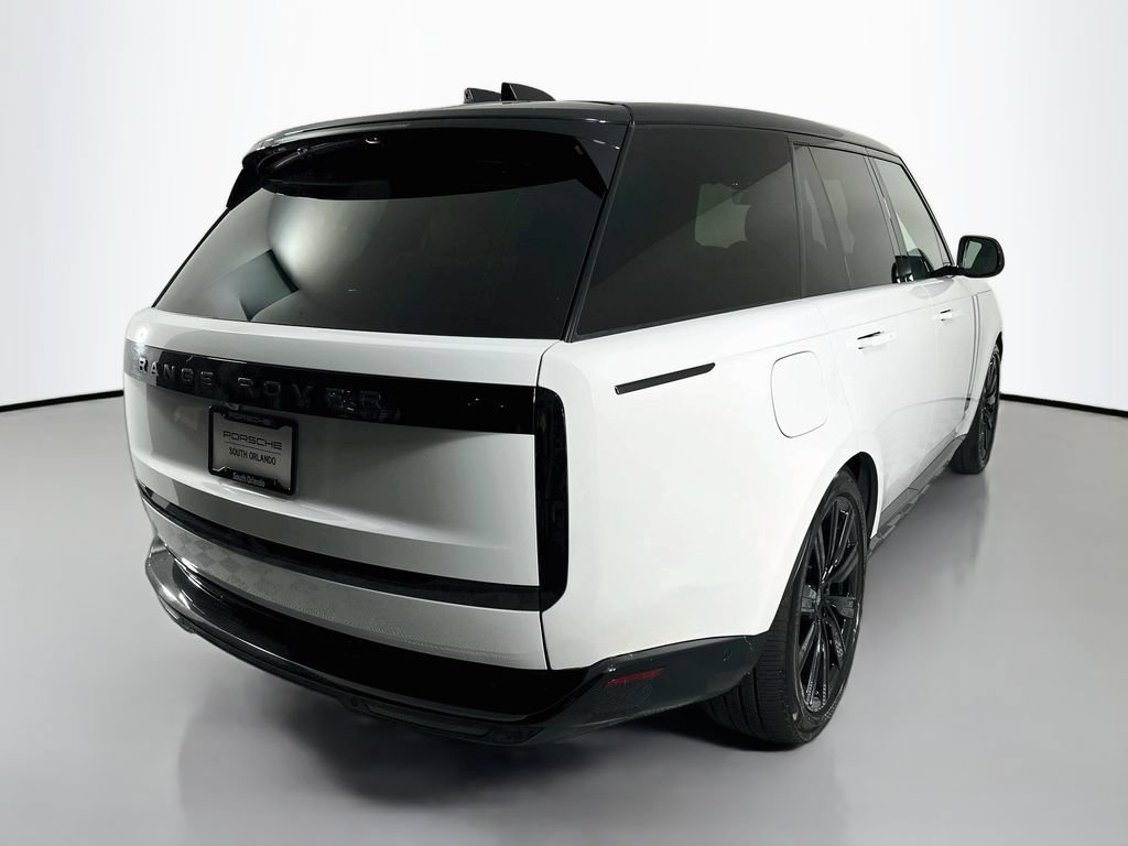 Used 2025 Land Rover Range Rover SE AWD/4WD image 9