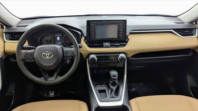 Used 2019 Toyota RAV4 LE FWD image 26