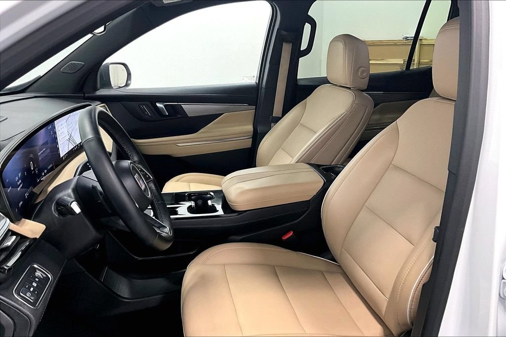 Used 2025 Buick Enclave Preferred w/ Power Package FWD image 26