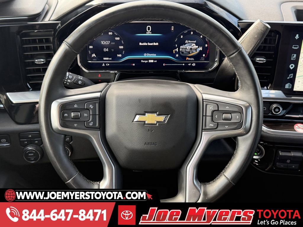 Used 2025 Chevrolet Silverado 3500 LT w/ Convenience Package image 15