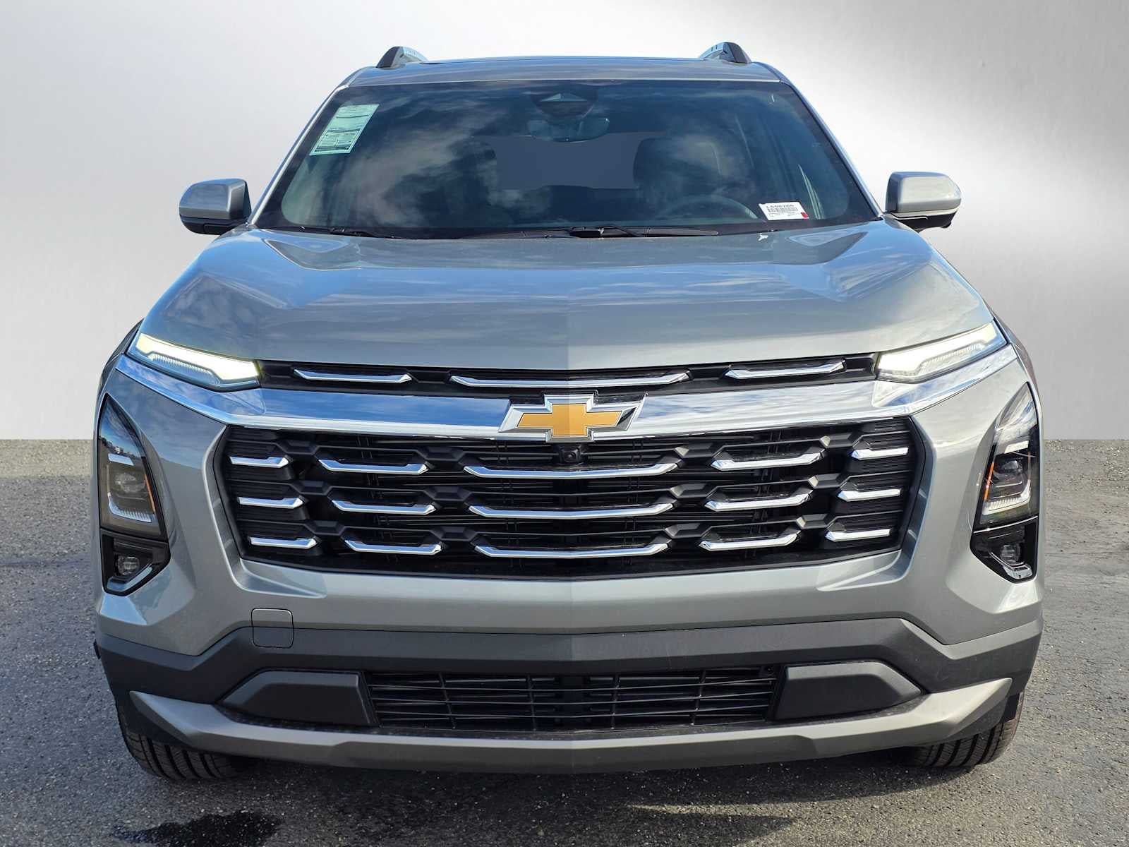 New 2026 Chevrolet Equinox LT w/ Safety and Technology Package AWD/4WD image 8