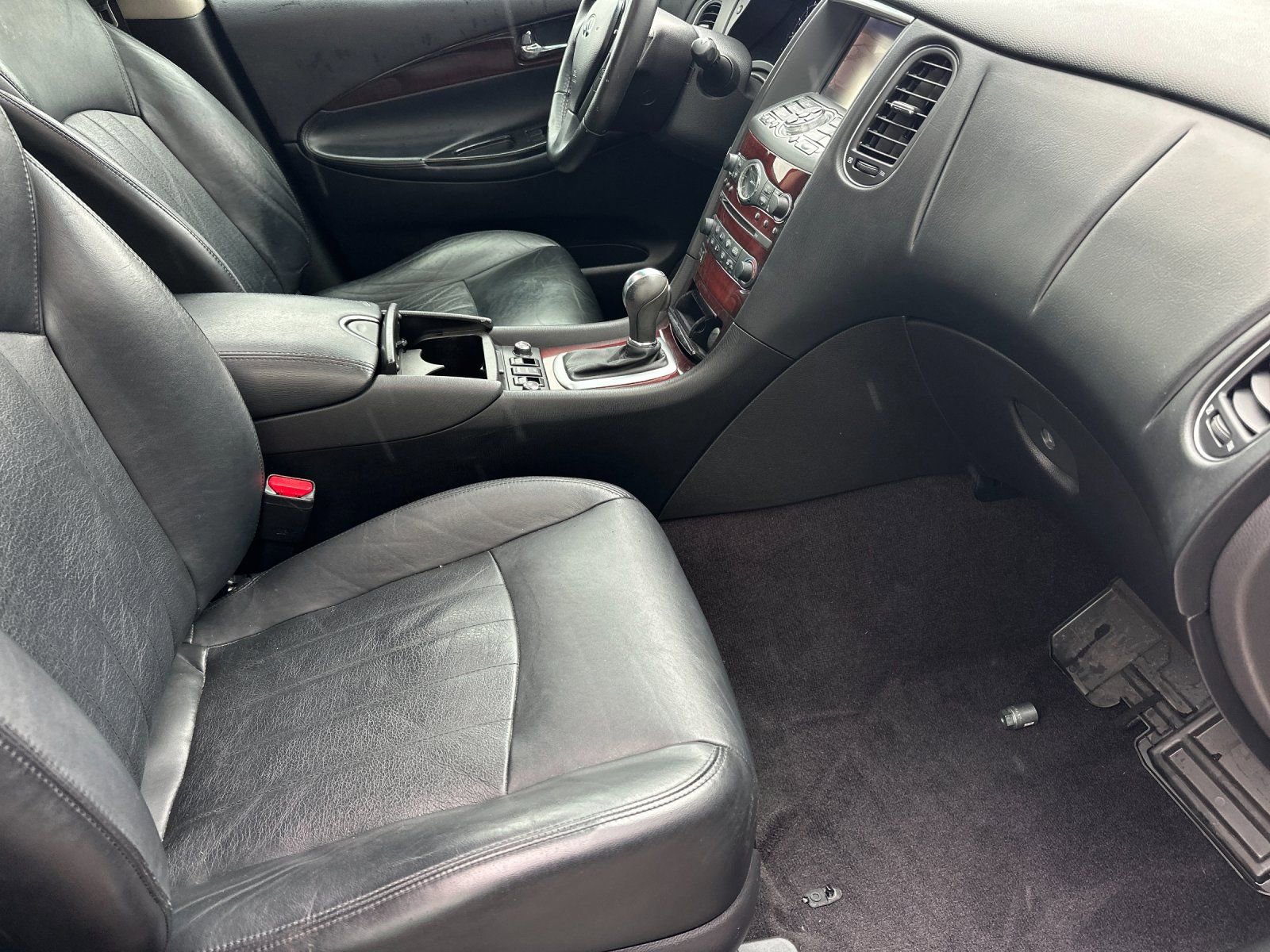 Used 2016 INFINITI QX50 AWD w/ Deluxe Touring Package image 15