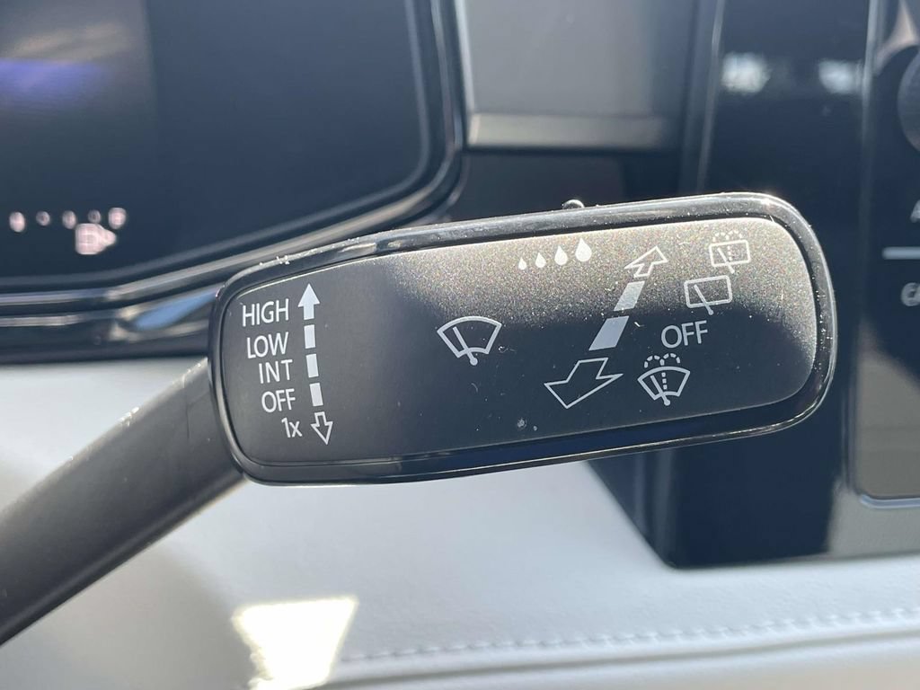 Used 2025 Volkswagen Taos S FWD image 21