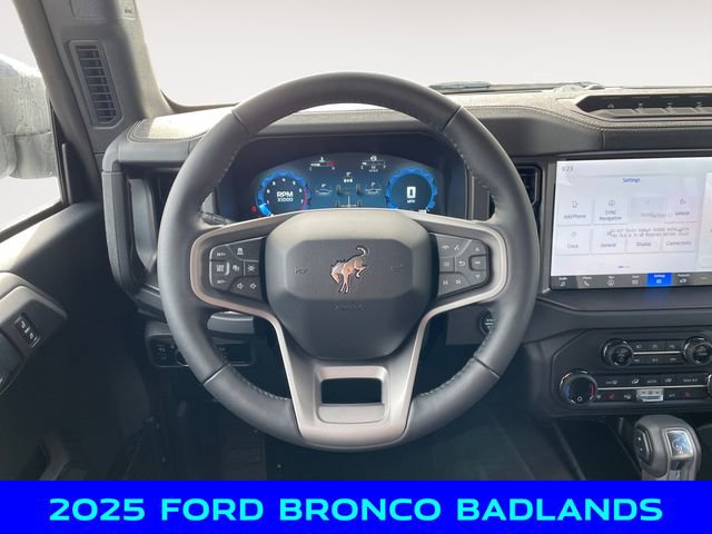 New 2025 Ford Bronco Badlands image 12