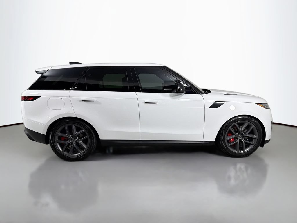 Certified 2025 Land Rover Range Rover Sport SE AWD/4WD image 4