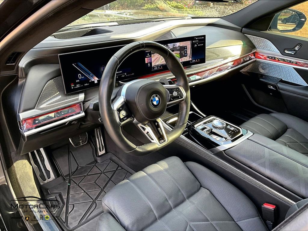 Used 2023 BMW 760i xDrive w/ Executive Package image 13