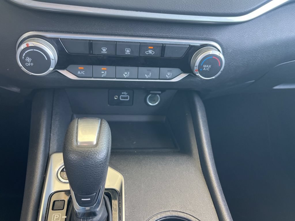 Used 2024 Nissan Altima 2.5 S FWD image 17
