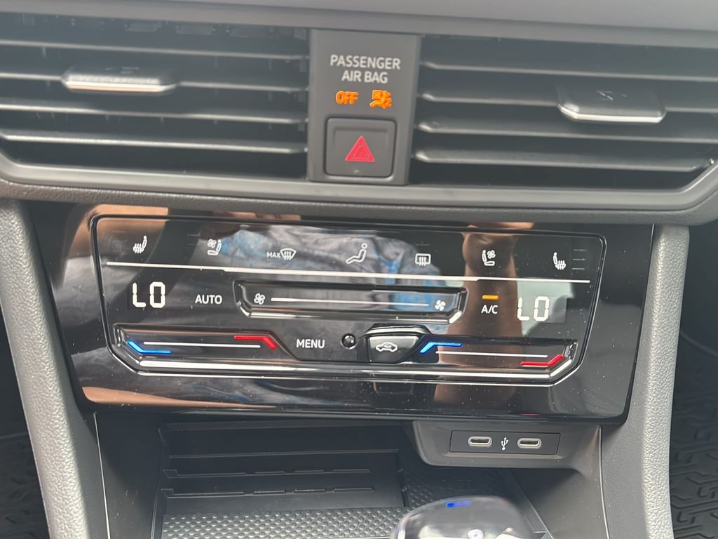New 2026 Volkswagen Jetta SEL FWD image 26