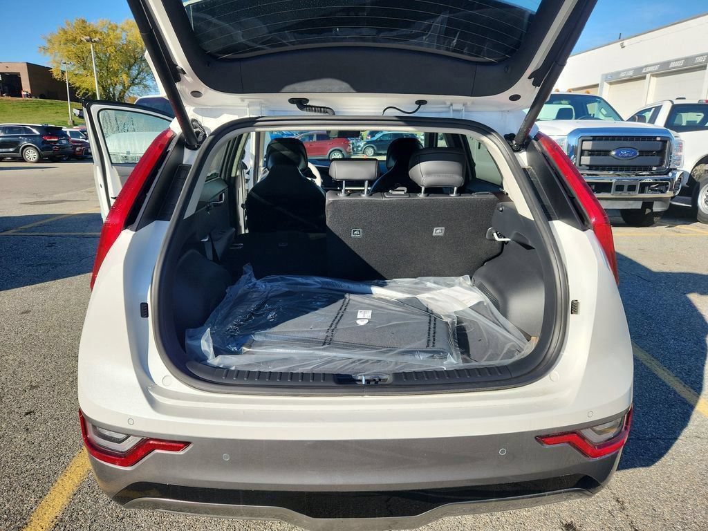New 2025 Kia Niro Wave w/ Wave Preserve Package FWD image 23
