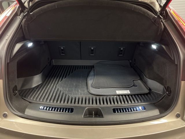 Used 2025 Cadillac XT4 Sport w/ LPO, Floor Liner Package image 19
