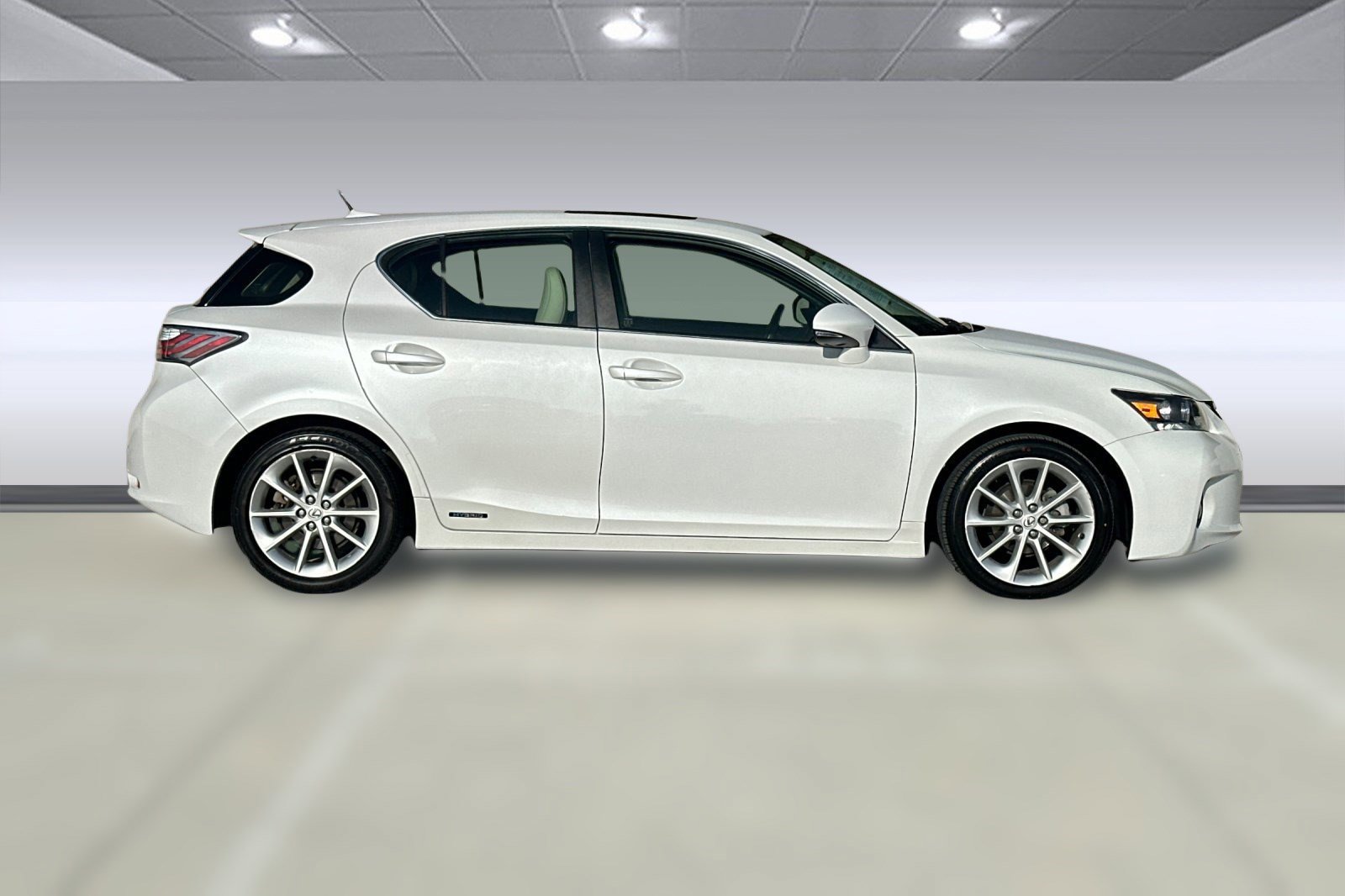 Used 2013 Lexus CT 200h image 7
