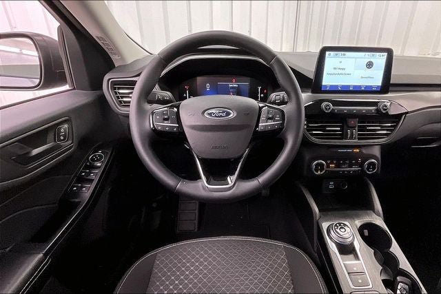 Used 2023 Ford Escape Active AWD/4WD image 5