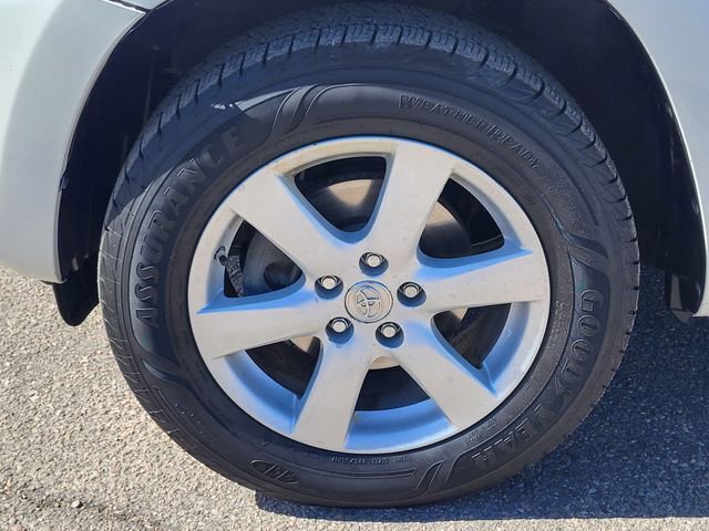 Used 2007 Toyota RAV4 Limited image 9