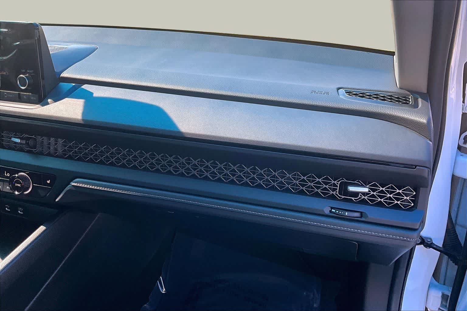 Used 2025 Honda Accord SE image 19