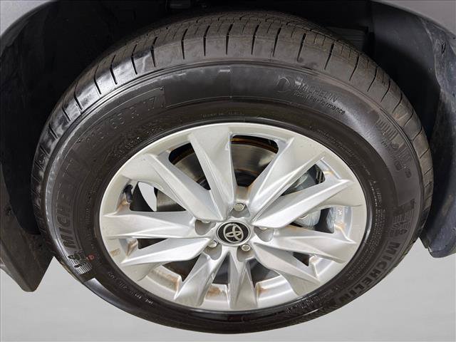 Used 2024 Toyota Corolla Cross LE AWD/4WD image 12