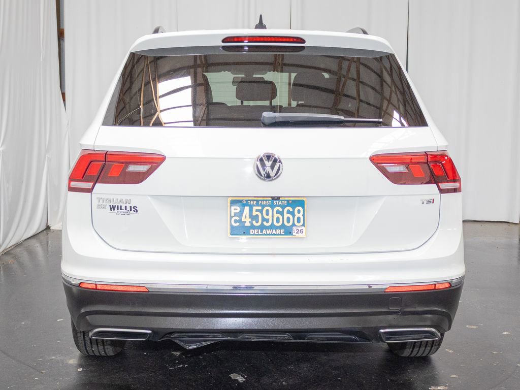 Used 2018 Volkswagen Tiguan SE FWD image 3