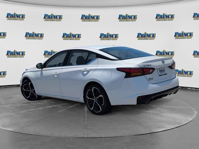 Used 2025 Nissan Altima 2.5 SR FWD image 11