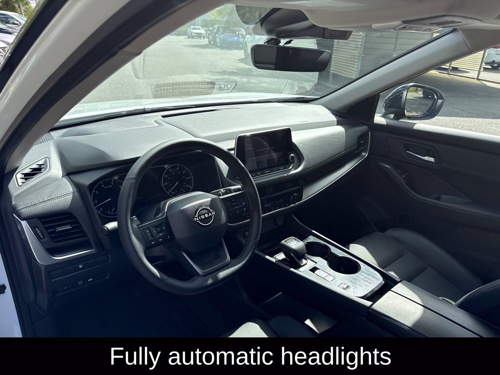 Certified 2026 Nissan Rogue Dark Armor FWD image 14