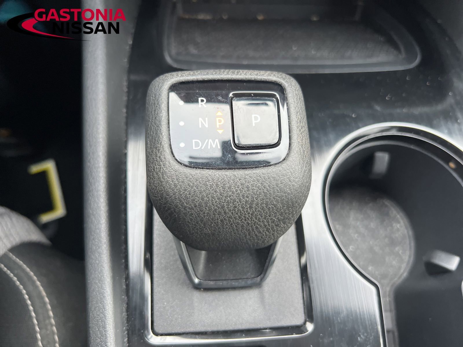 Used 2023 Nissan Rogue SV image 44