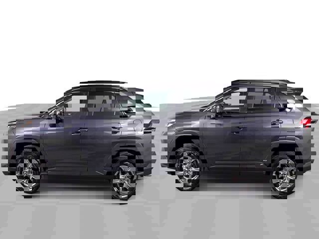 Used 2025 Toyota RAV4 LE image 5