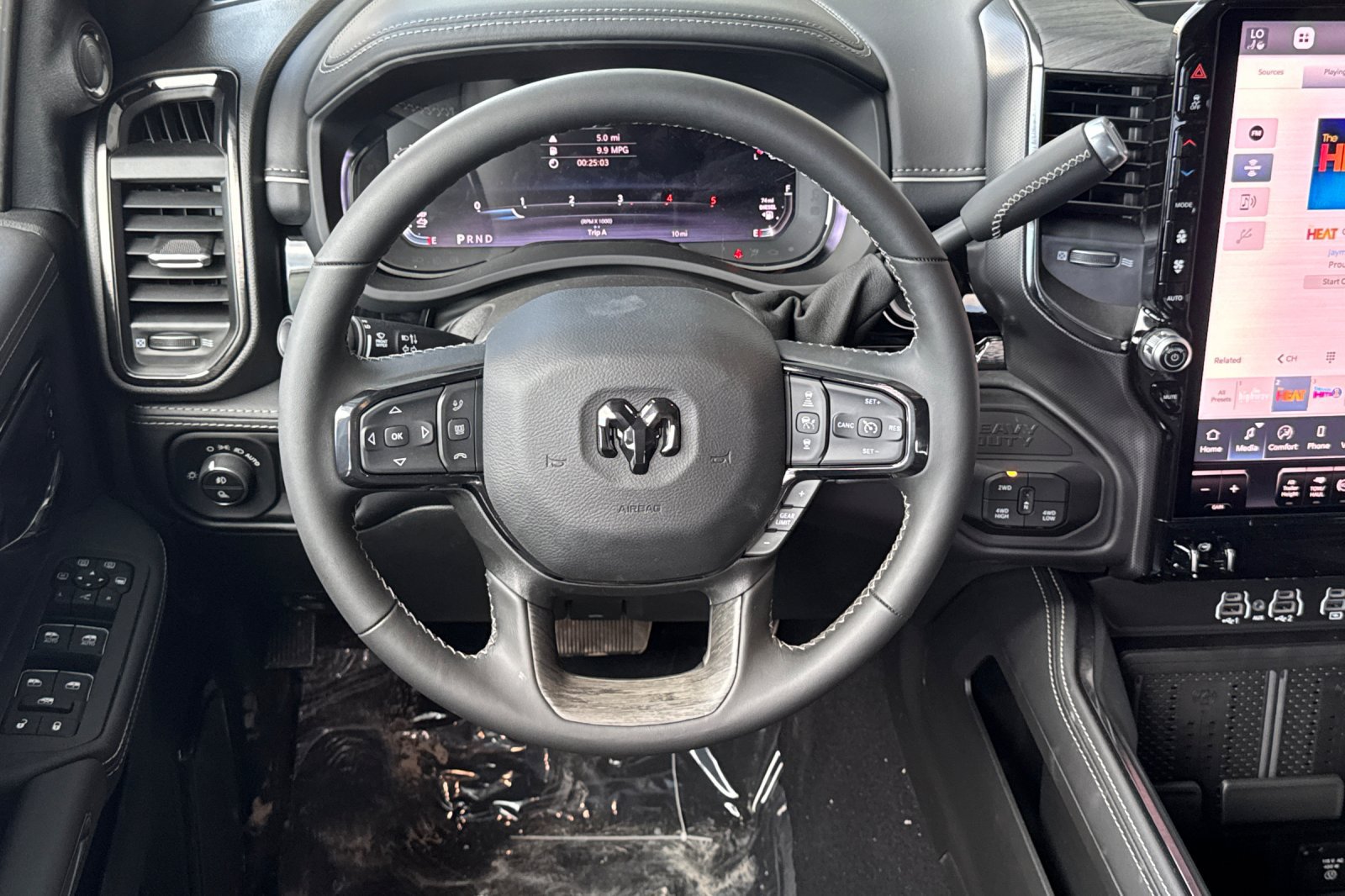 New 2026 RAM 3500 Limited AWD/4WD image 13