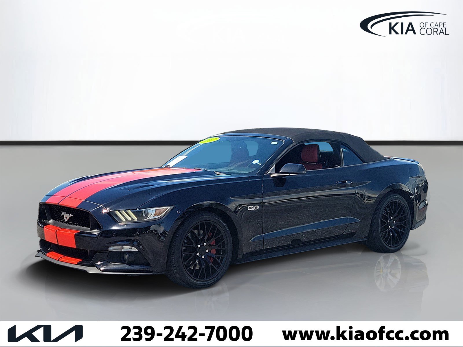 Used 2017 Ford Mustang GT Premium RWD image 3
