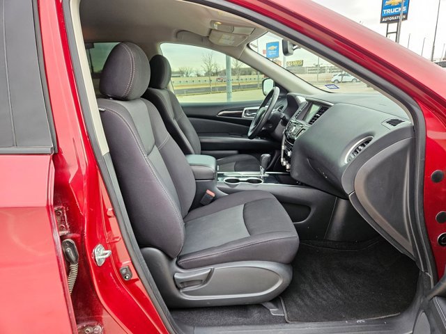 Used 2020 Nissan Pathfinder SV image 21