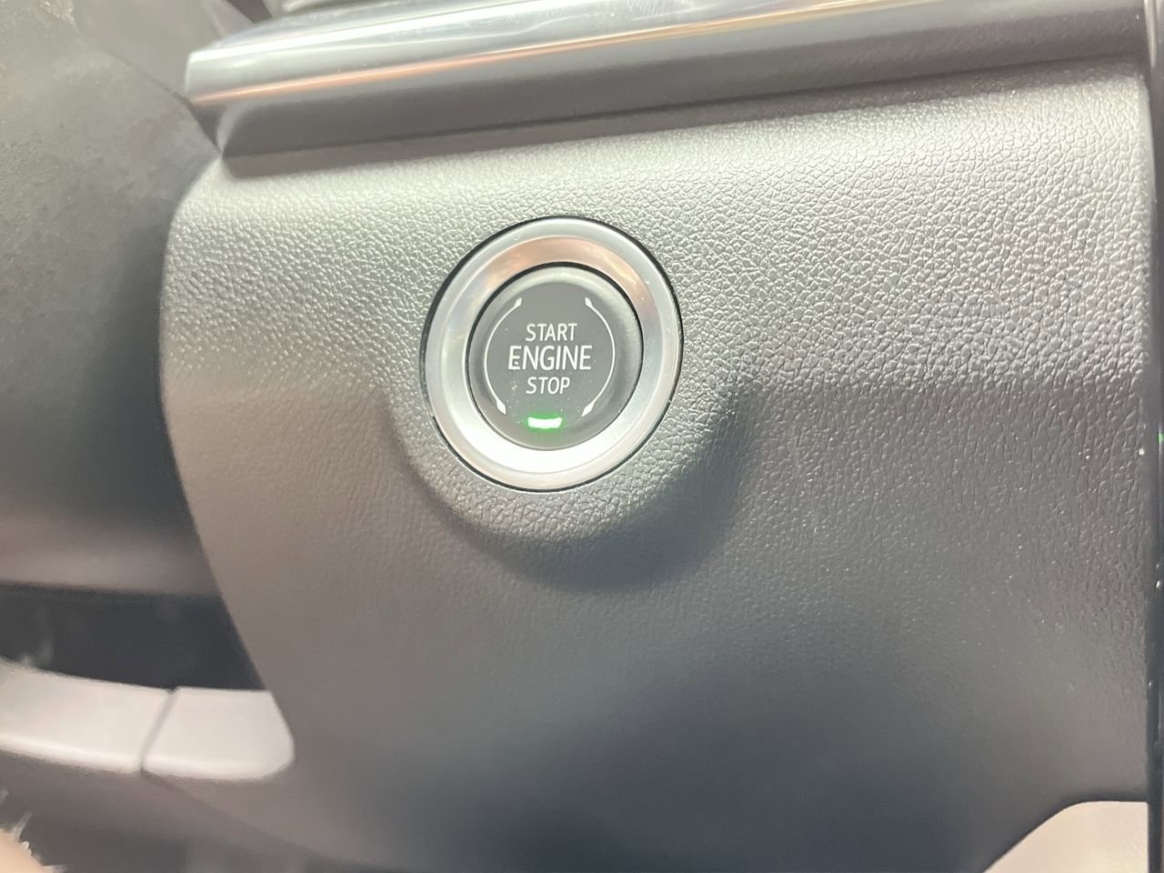 Certified 2025 GMC Terrain Elevation AWD/4WD image 20