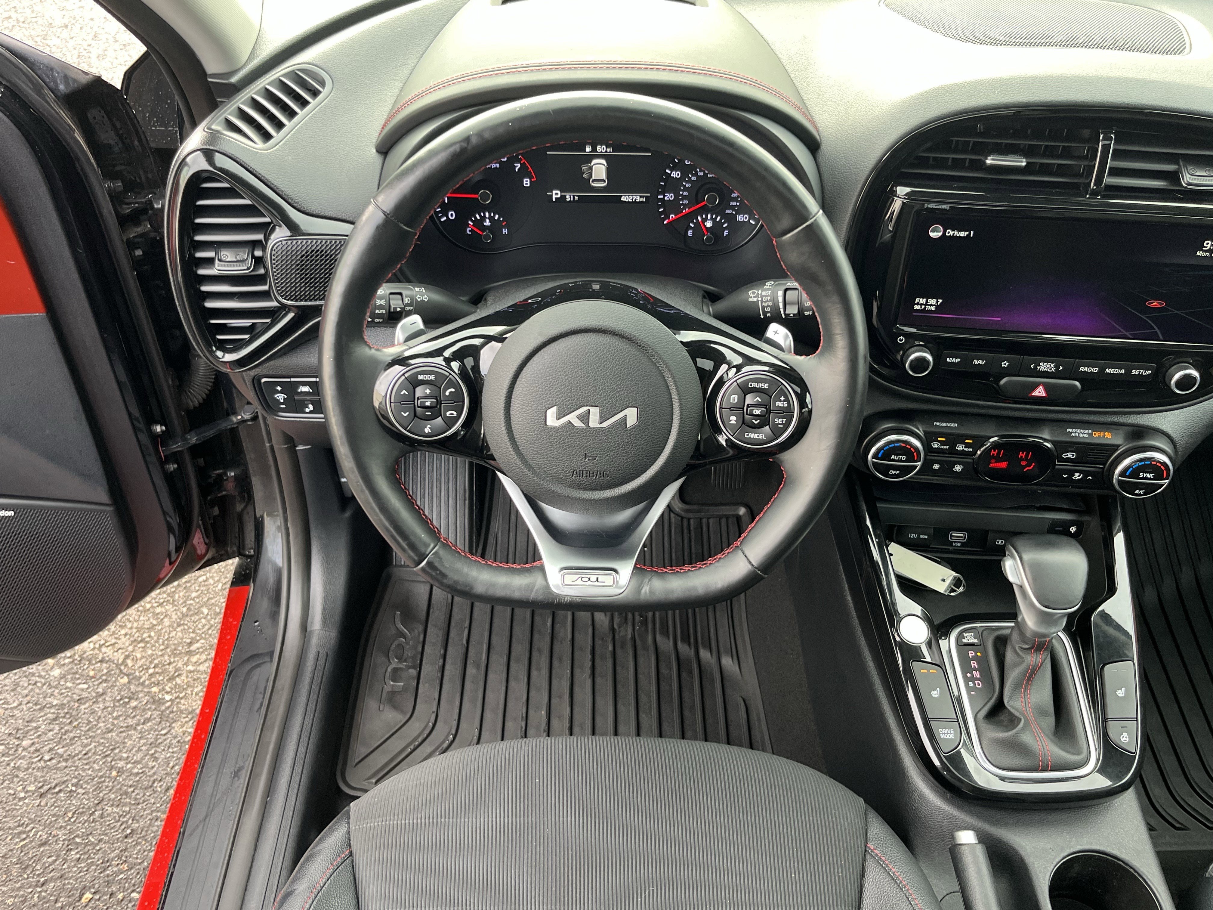 Used 2022 Kia Soul Turbo image 12