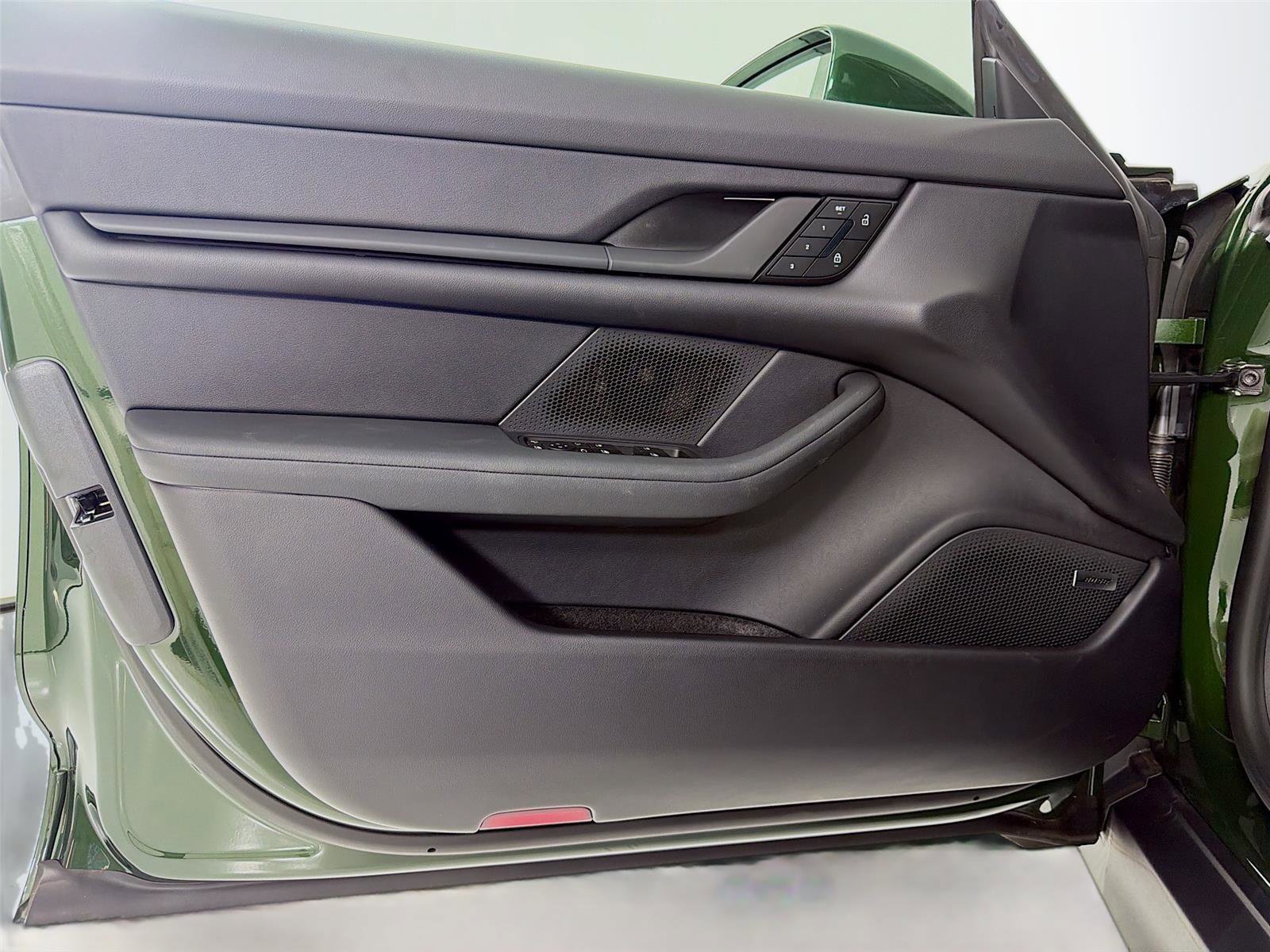 New 2025 Porsche Taycan image 6