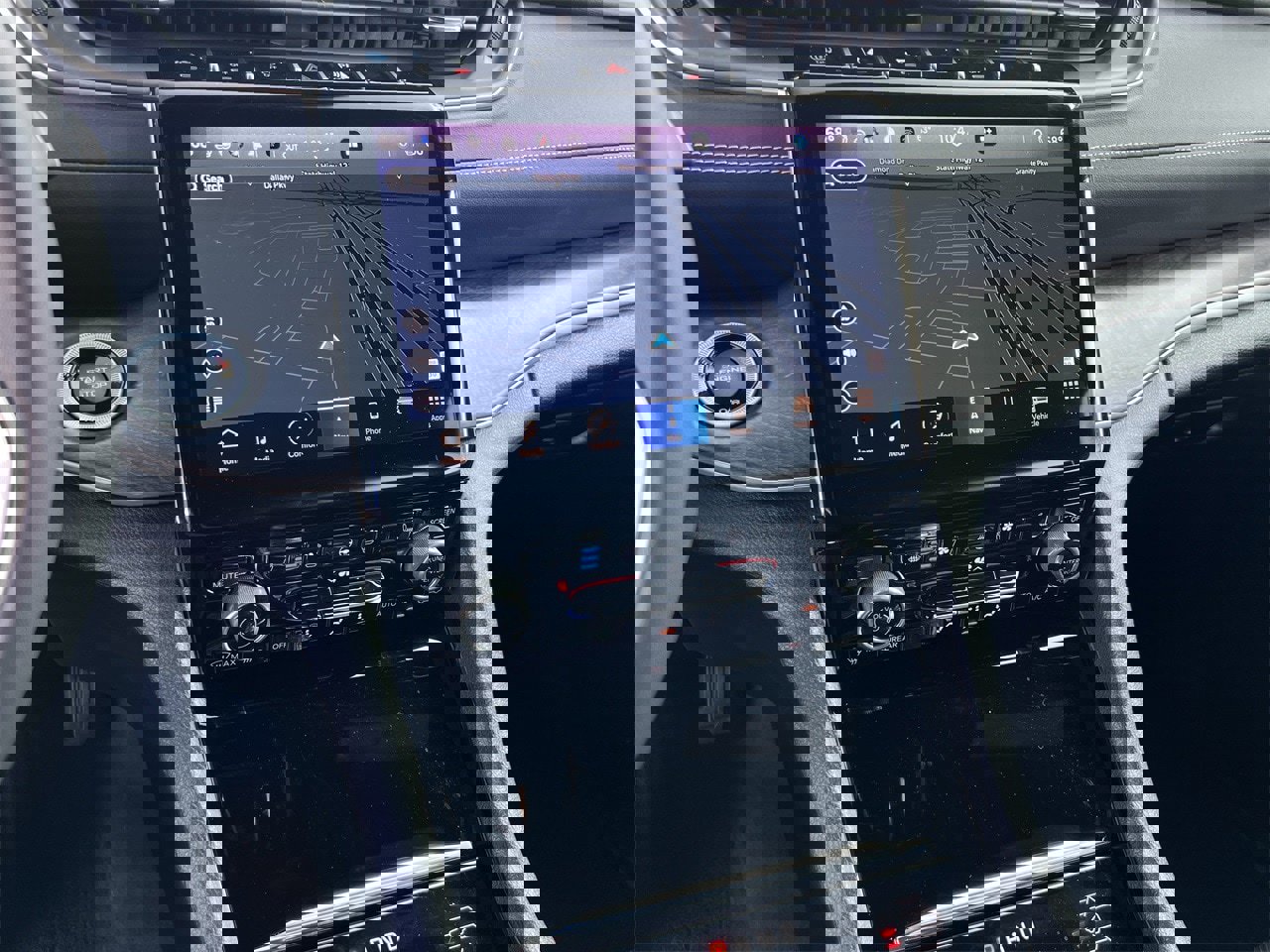 Used 2023 Jeep Grand Cherokee Overland w/ Luxury Tech Group IV image 17