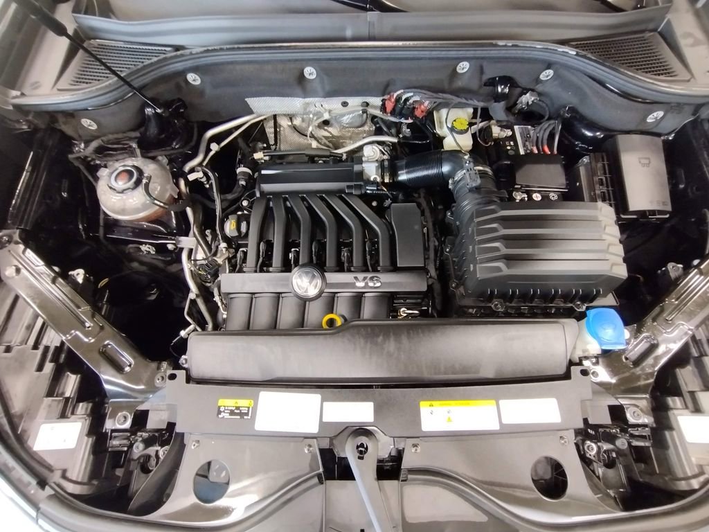 Certified 2022 Volkswagen Atlas Cross Sport SE image 9