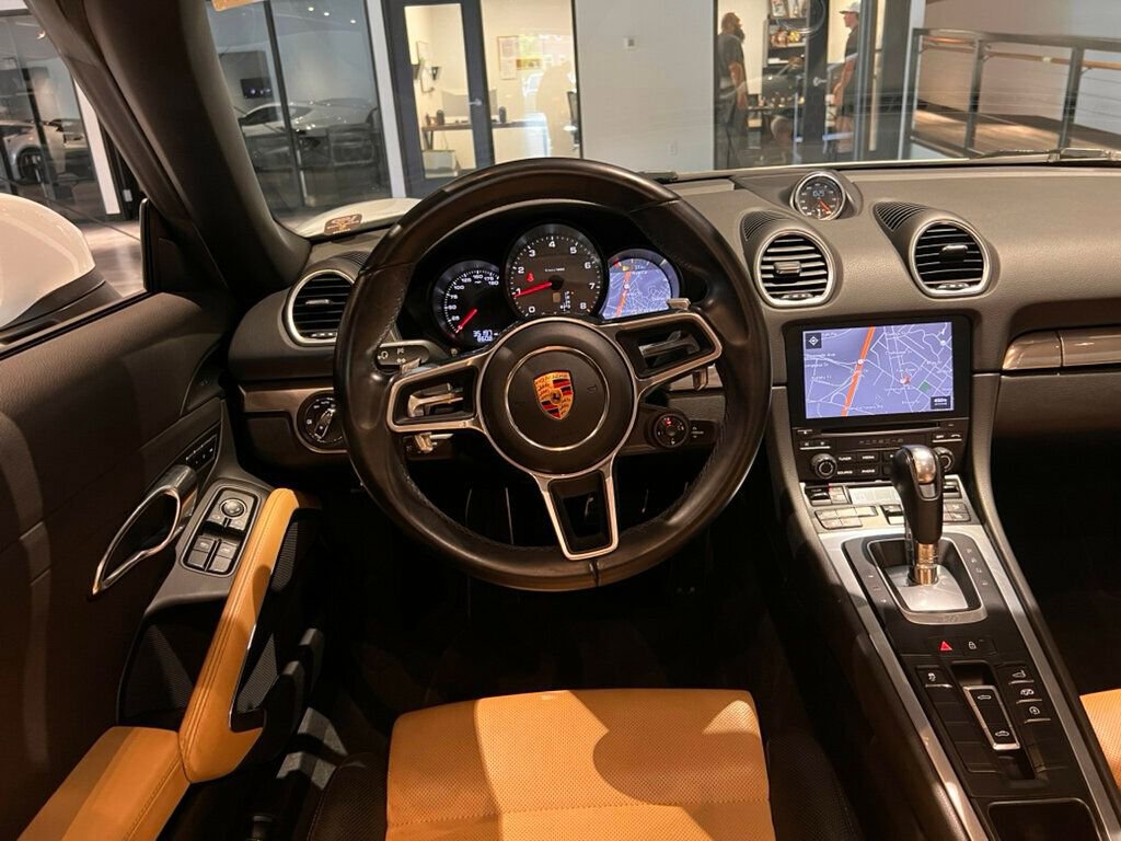 Used 2019 Porsche 718 Boxster RWD image 21