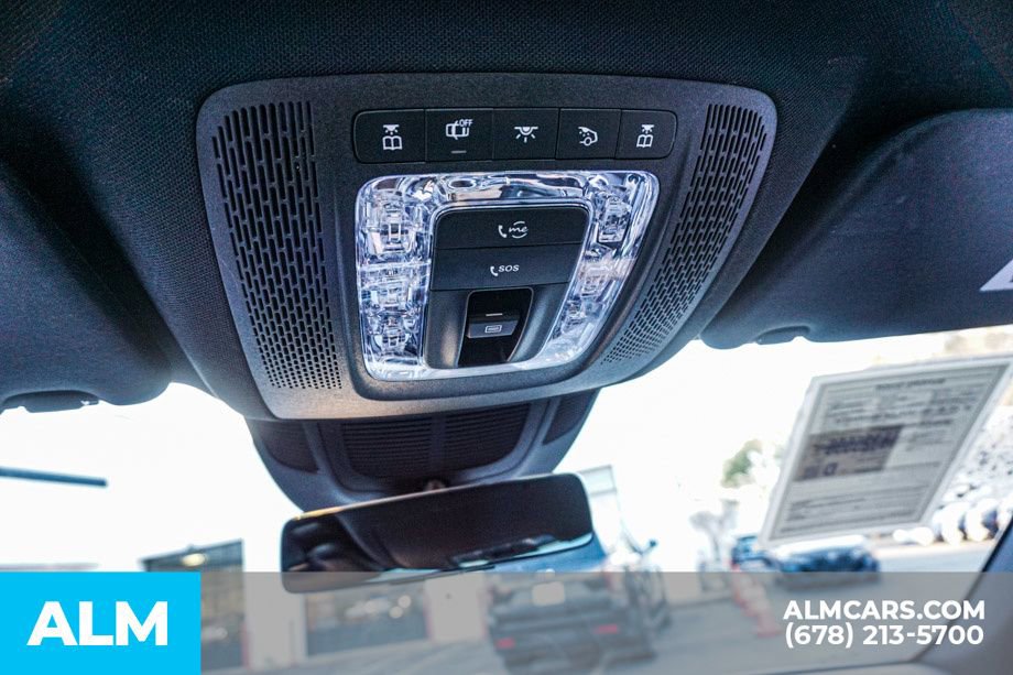 Used 2025 Mercedes-Benz GLE 450e 4MATIC image 33