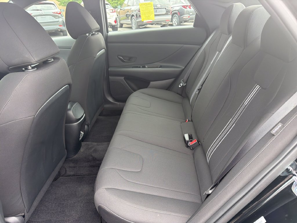 Certified 2025 Hyundai Elantra SEL FWD image 26