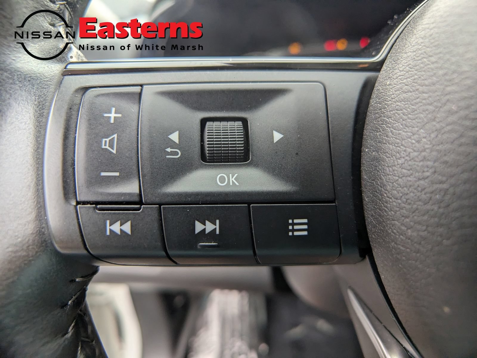 Used 2023 Nissan Pathfinder SL w/ SL Premium Package AWD/4WD image 15
