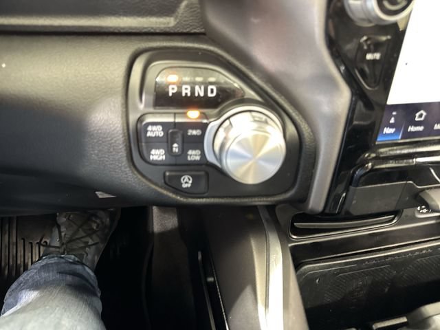Used 2022 RAM 1500 Laramie AWD/4WD image 16