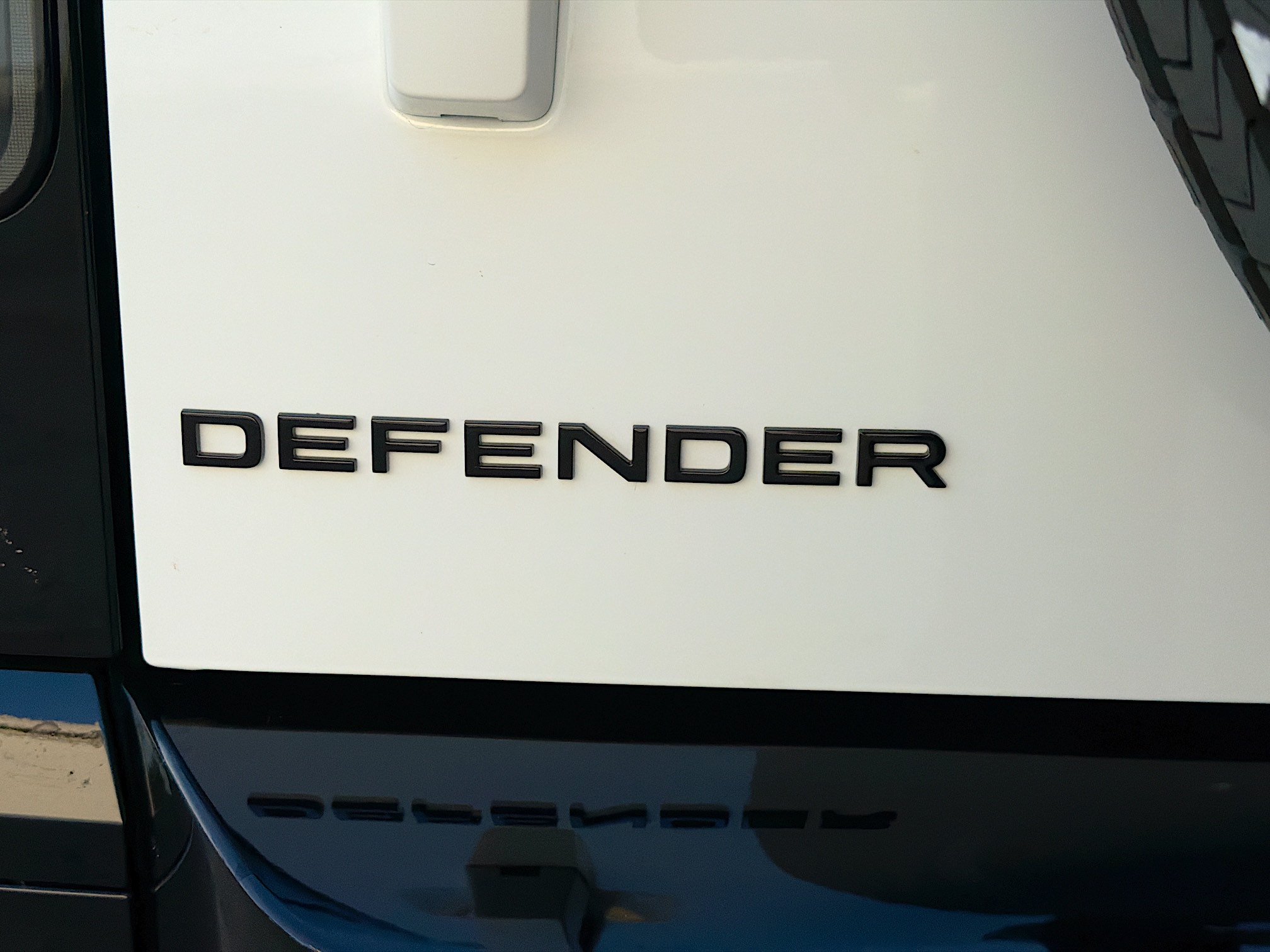 New 2026 Land Rover Defender 110 X-Dynamic SE AWD/4WD image 11