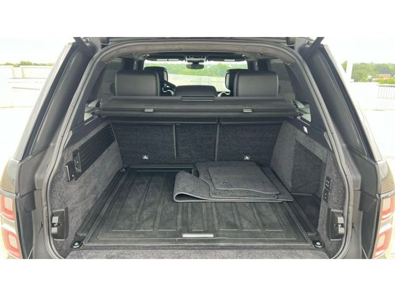 Used 2019 Land Rover Range Rover Long Wheelbase Supercharged image 23