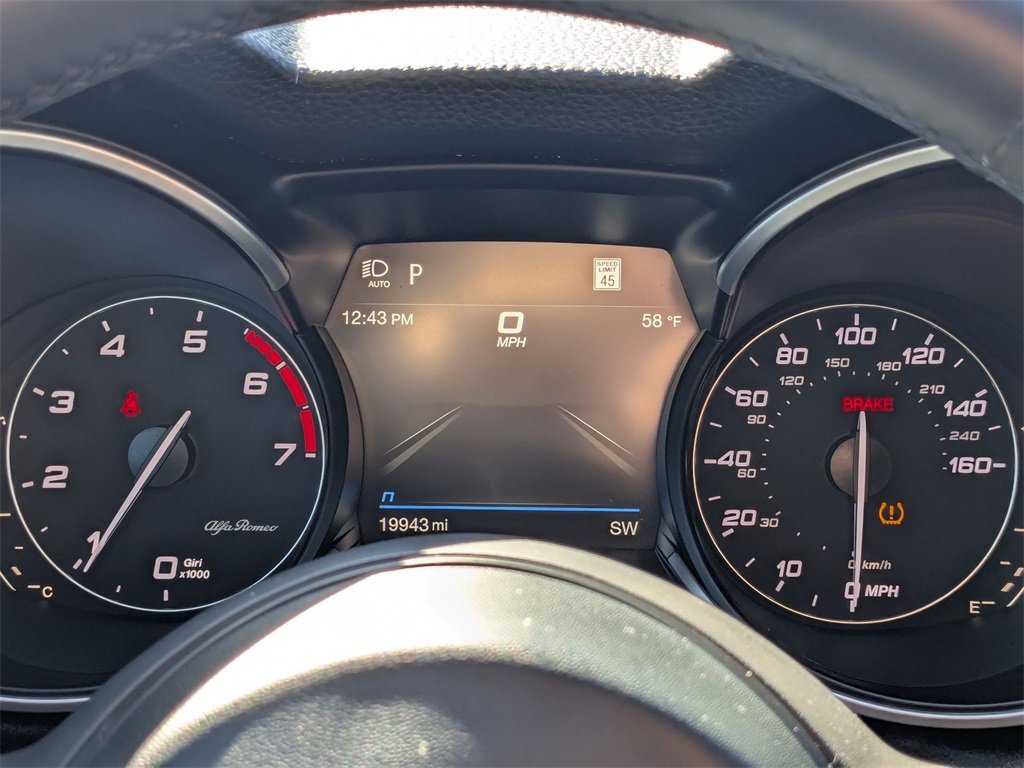 Used 2023 Alfa Romeo Stelvio Veloce image 11