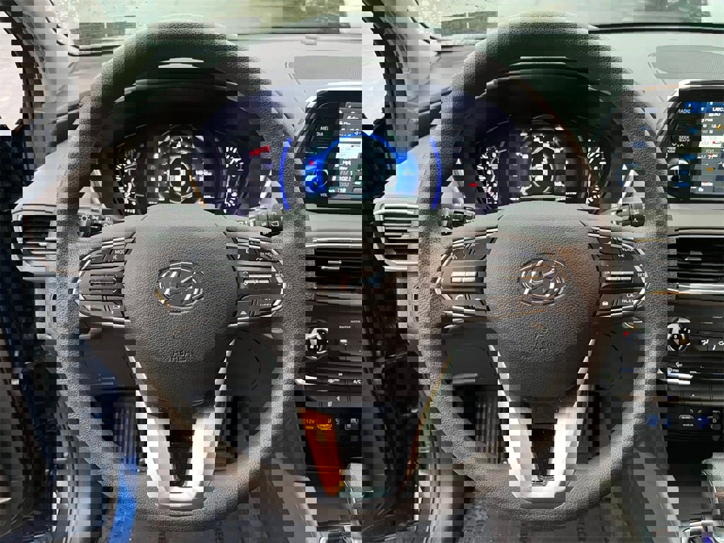 Used 2020 Hyundai Santa Fe SEL image 15